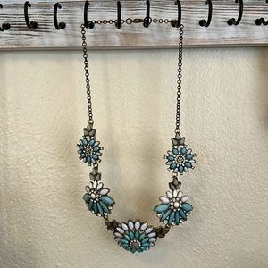 Blue flower costume jewelry necklace
